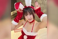 FC2PPV-4818123 【特別２作品！】天然Gカップのアマチュアバンド美女ヴォーカルが聖なる夜をサンタコスプレで彩る。 圧倒的な黄金比美ボディで僕を魅了する。特別リサイタル中出しSEXが開幕。